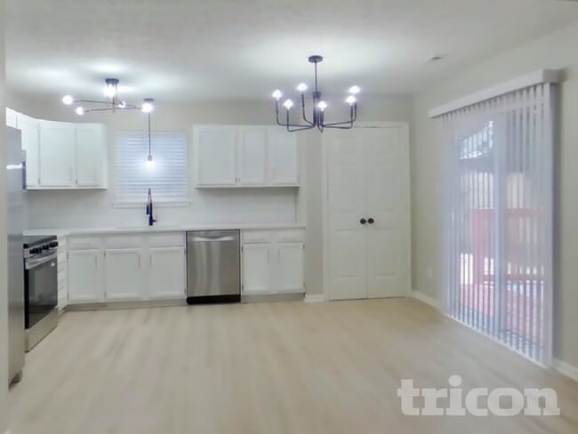 Building Photo - 1319 Country Ridge Ln