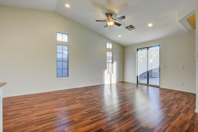 Building Photo - 8113 Slate Falls St