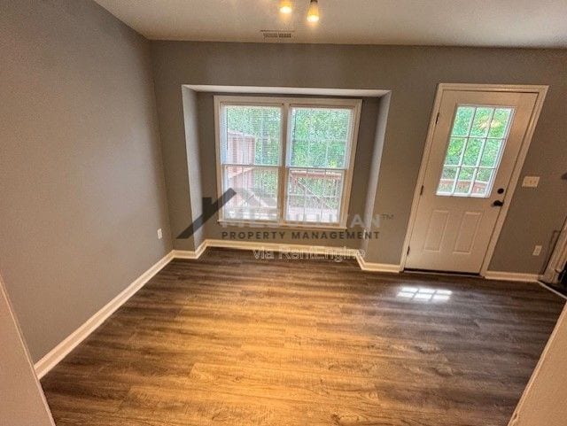 Building Photo - 120 Timber Ridge Dr