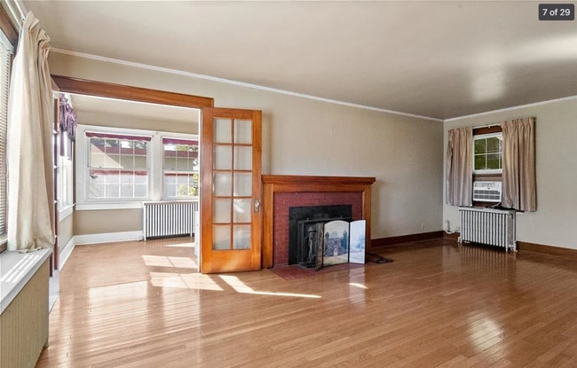 Building Photo - Charming Brick Home with Character & Modern Updates