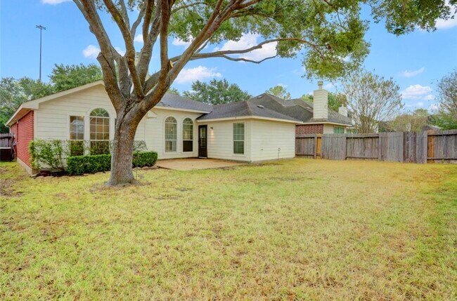 Building Photo - 6338 Big Oak Canyon Dr