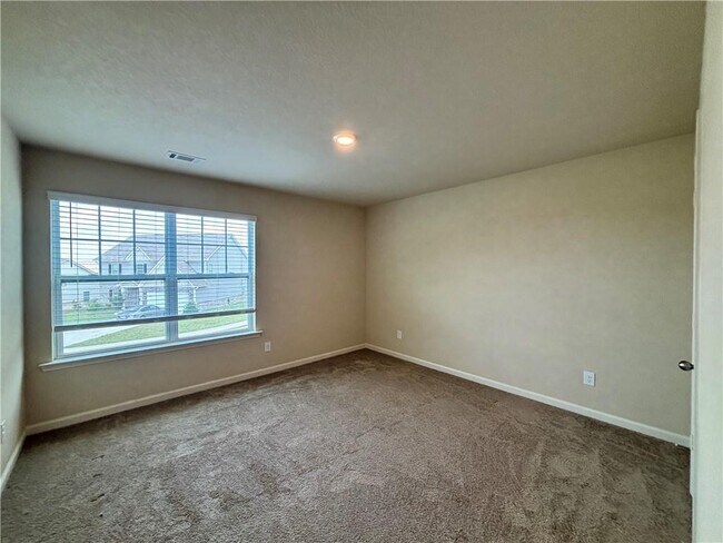 Building Photo - 160 Innis Brk Cir
