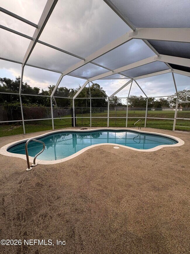 Building Photo - 436 Mango Cir