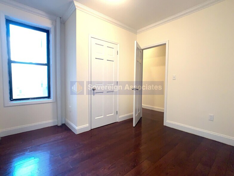 Building Photo - 460 W 149th St