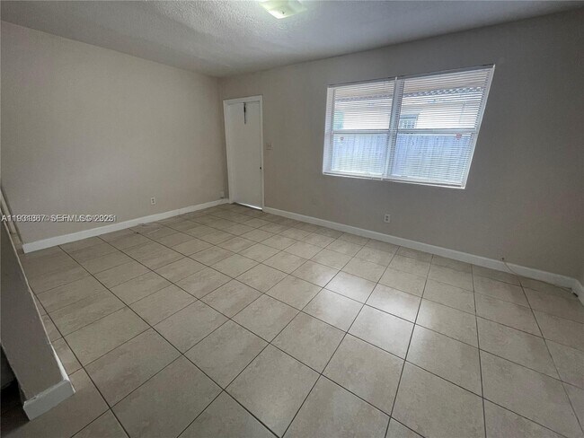 Building Photo - 2860 NW 15th St