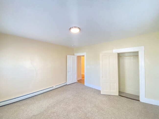 Building Photo - 26 High St