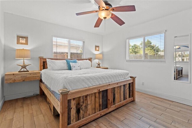 Building Photo - 604 Spencer Ave