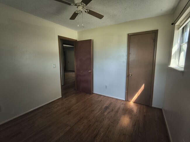 Building Photo - 140 Ridgecrest Rd