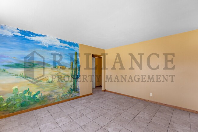 Building Photo - 743 N Gow St