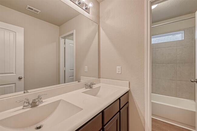 Building Photo - 24723 Puccini Pl