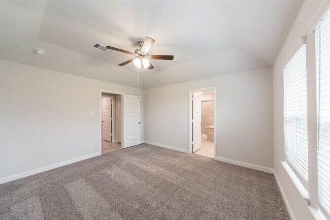 Building Photo - 24907 Prairie Briar Cir