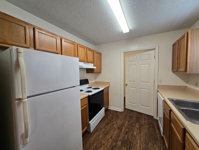 Building Photo - 9842 Whitefield Ave