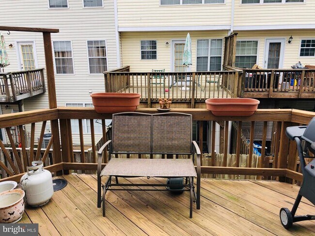 Building Photo - 11052 Sentry Ridge Rd