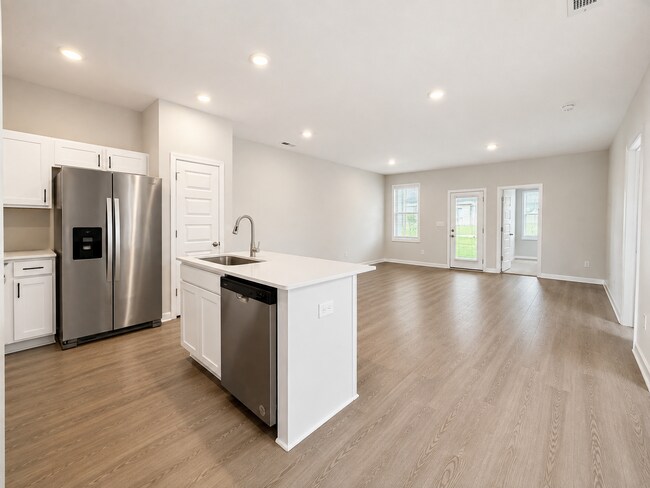 Building Photo - 315 Sandpiper St
