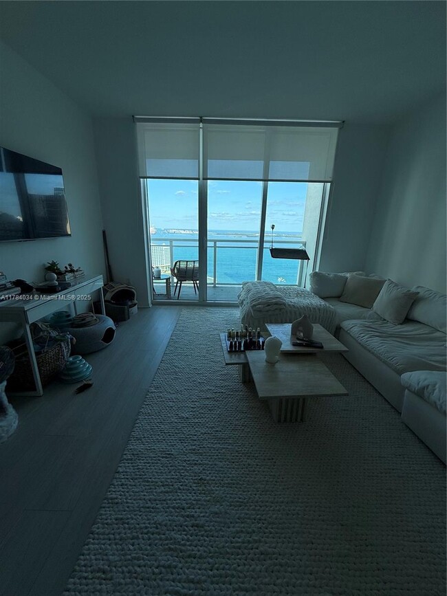 Building Photo - 951 Brickell Ave