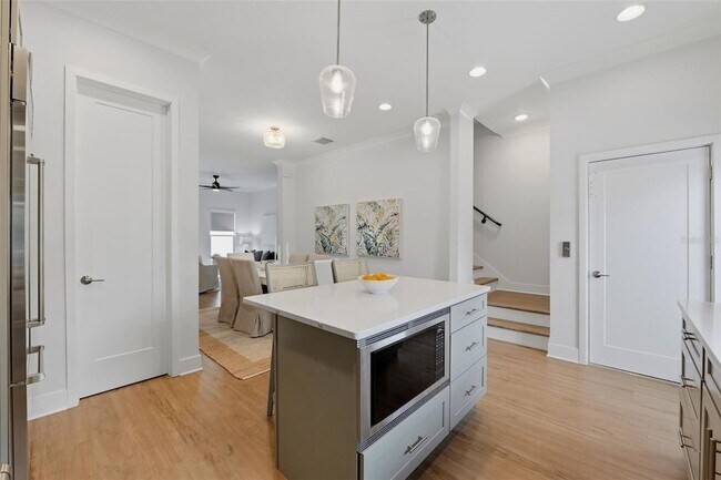 Building Photo - 946 Highland Ave