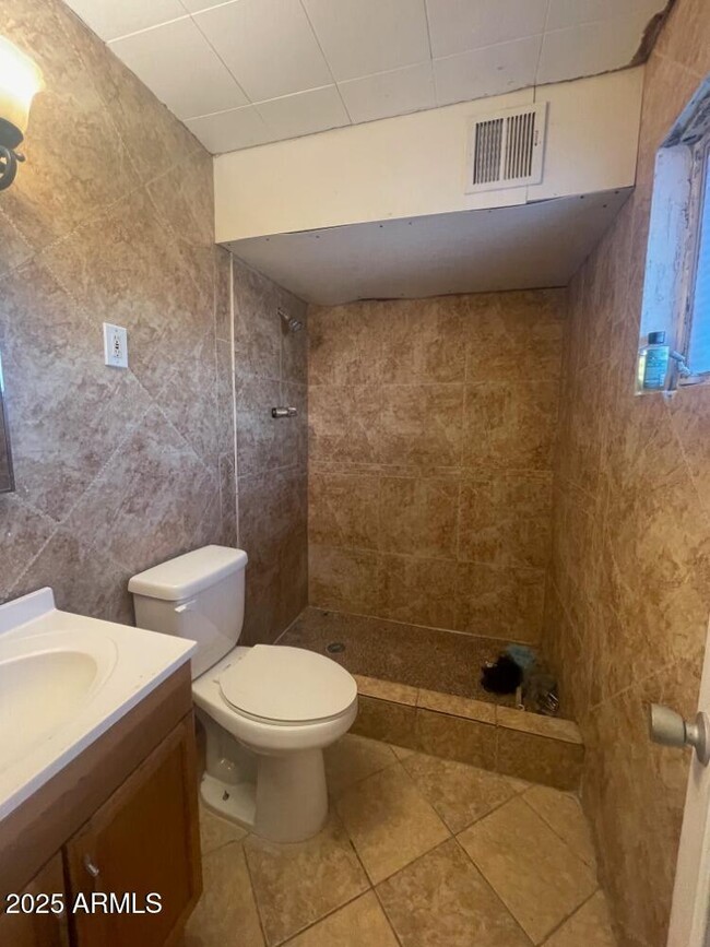 Building Photo - 4541 N 51st Ave