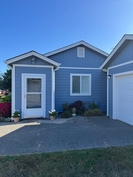 Building Photo - 515 Garfield Ave SW
