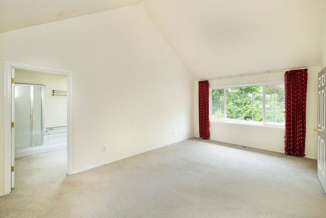 Building Photo - 6508 SW Taylors Ferry Rd