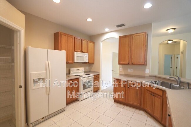 Building Photo - 4027 Langdrum Dr
