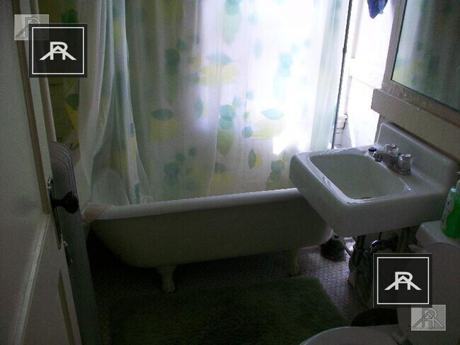 Building Photo - 1 bedroom in Brighton MA 02135