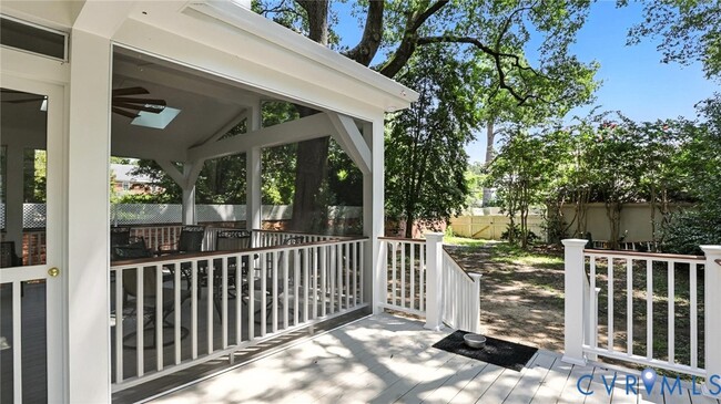 Building Photo - 3321 Gloucester Rd