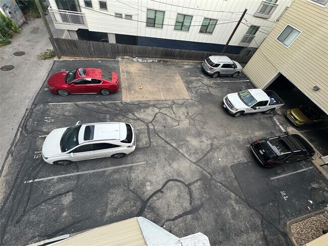 Building Photo - 2510 San Gabriel St