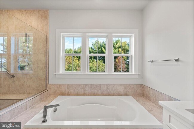 Building Photo - 1448 Lavender Clf Wy