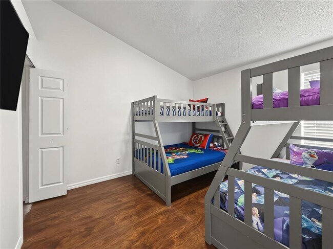 Building Photo - 8105 Santee Dr