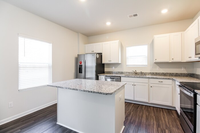Building Photo - 7559 Tender Heart Cir