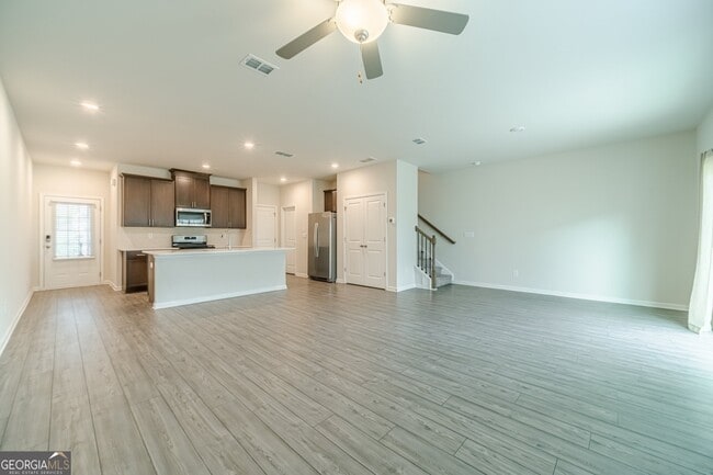 Building Photo - 1412 Villageside Ct