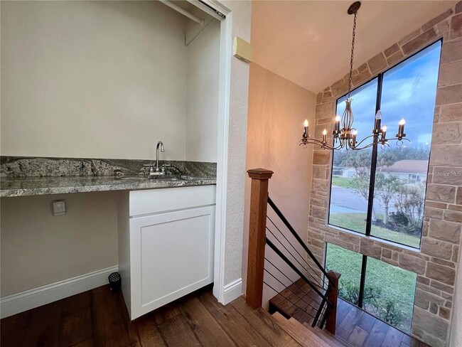 Building Photo - 3006 Country Lake Dr
