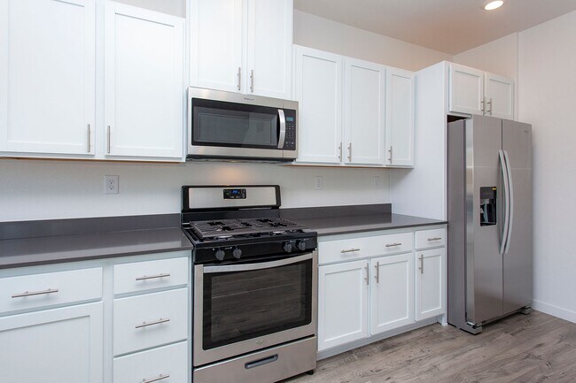 Building Photo - 436 Summer Triangle