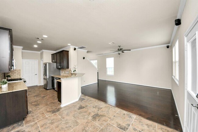 Building Photo - 6427 Densberry Ln