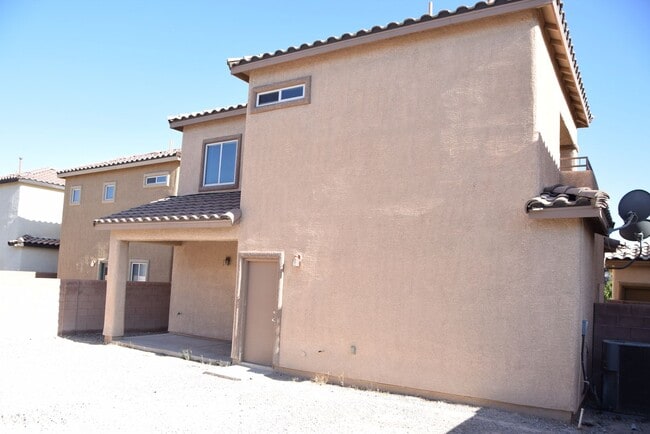 Building Photo - NORTH - 2 STORY HOME - 89081