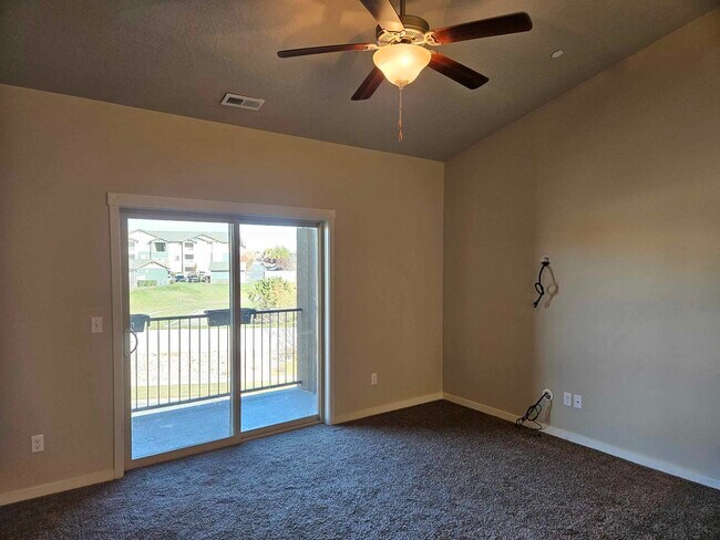 Building Photo - 203 Jordan Ridge Boulevard