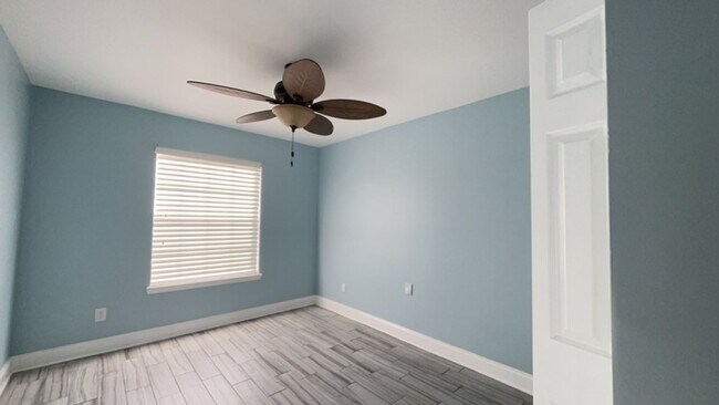 Building Photo - 3/2, 1 AC, Bring Your Boat & RV, Storage Shed + Shop