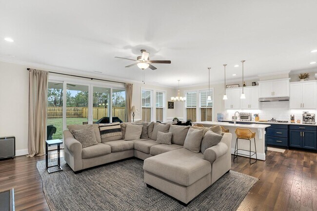 Building Photo - Wyndwater Home Available!