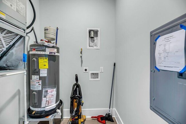 Building Photo - 7425 Indigo Palms Way