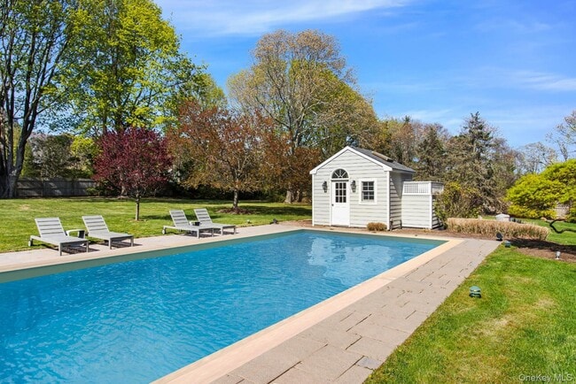 Building Photo - 48 Sheppard St