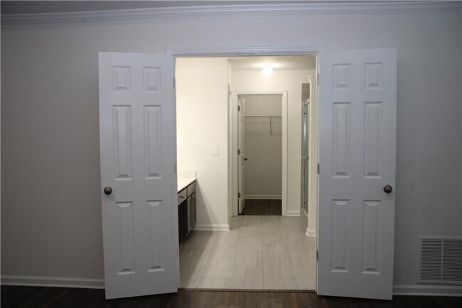 Building Photo - 1322 Loowit Falls Way