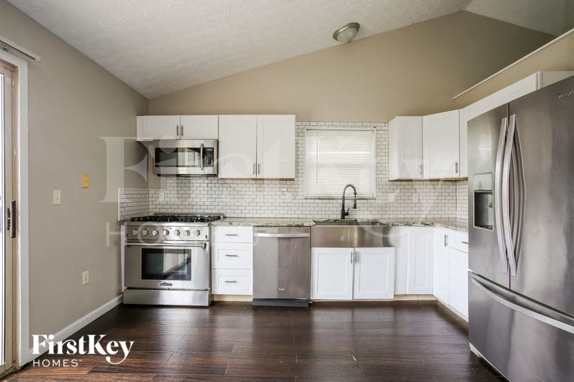 Building Photo - 3033 Olympic Club Dr