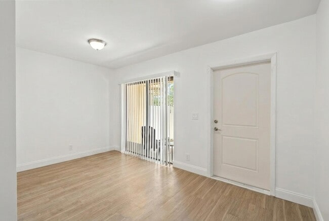 Building Photo - 6721 Bridlewood Ct