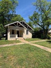 Building Photo - 2009 Palmetto St