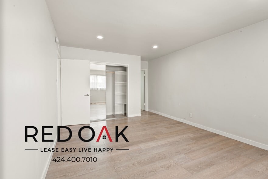 Building Photo - 1489 S Canfield Ave