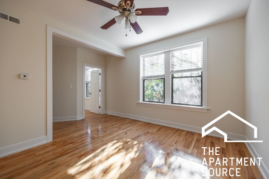 Primary Photo - 3904 N Janssen Ave