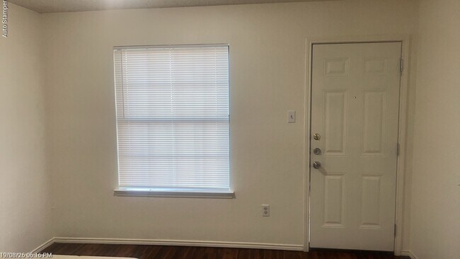 Building Photo - 3803 Braden Ln