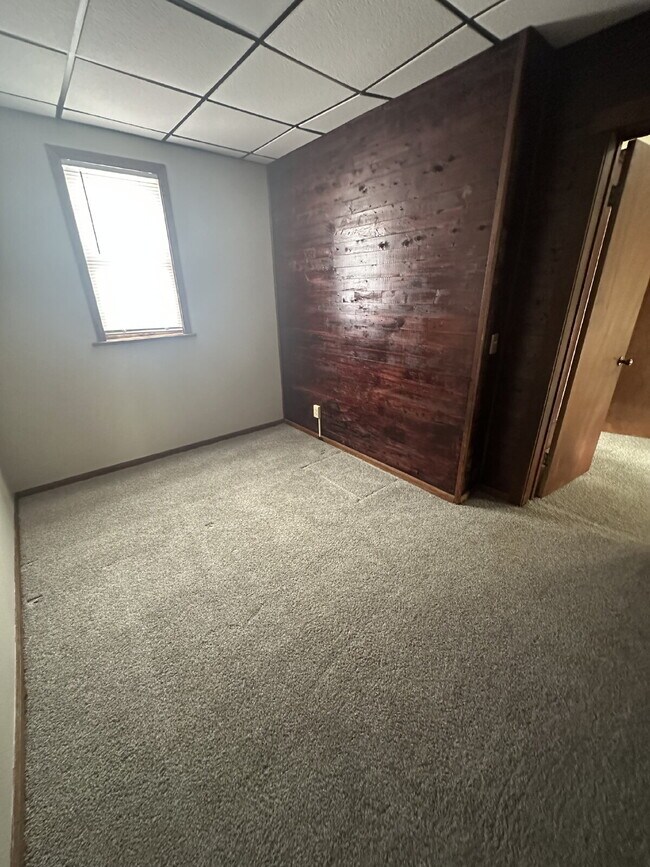 Building Photo - 747 Parker Ave