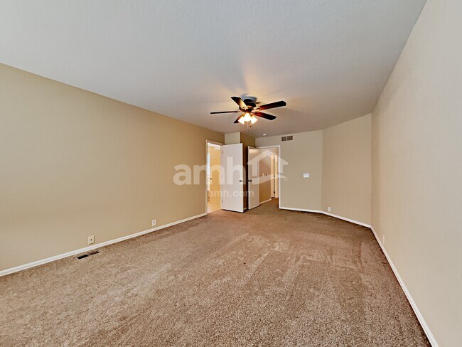 Building Photo - 15625 E 99th Ave
