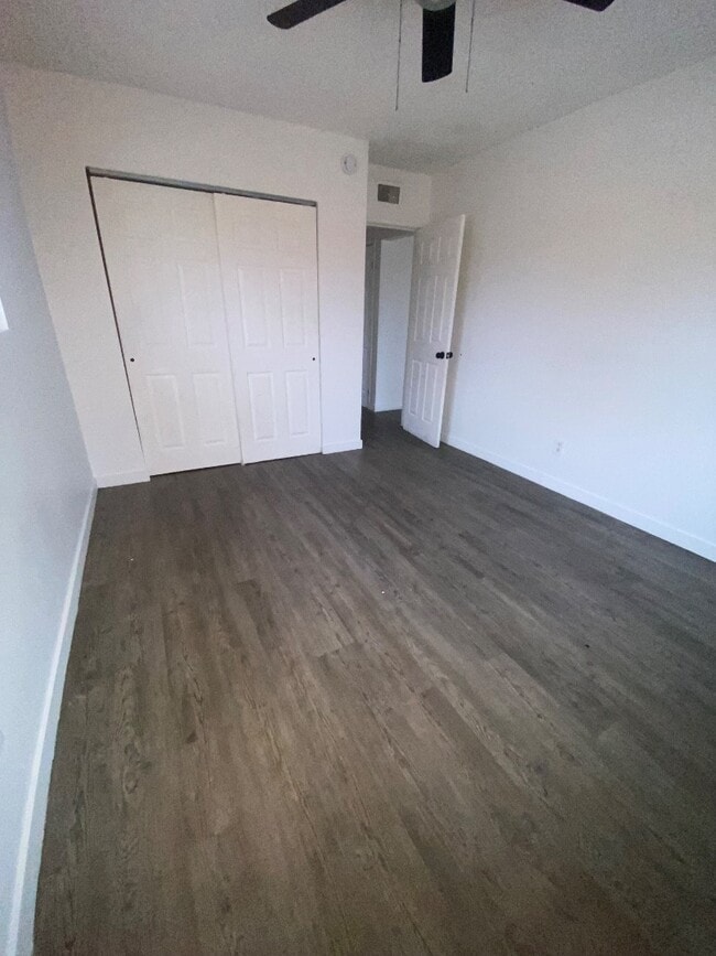 Building Photo - 815C Courtois